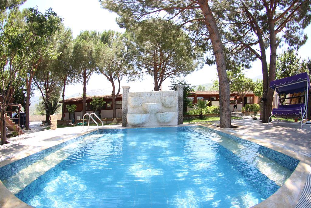 Atillas Getaway Selcuk Exterior photo